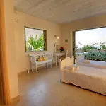 Linatela Ideales فيلة Mousata